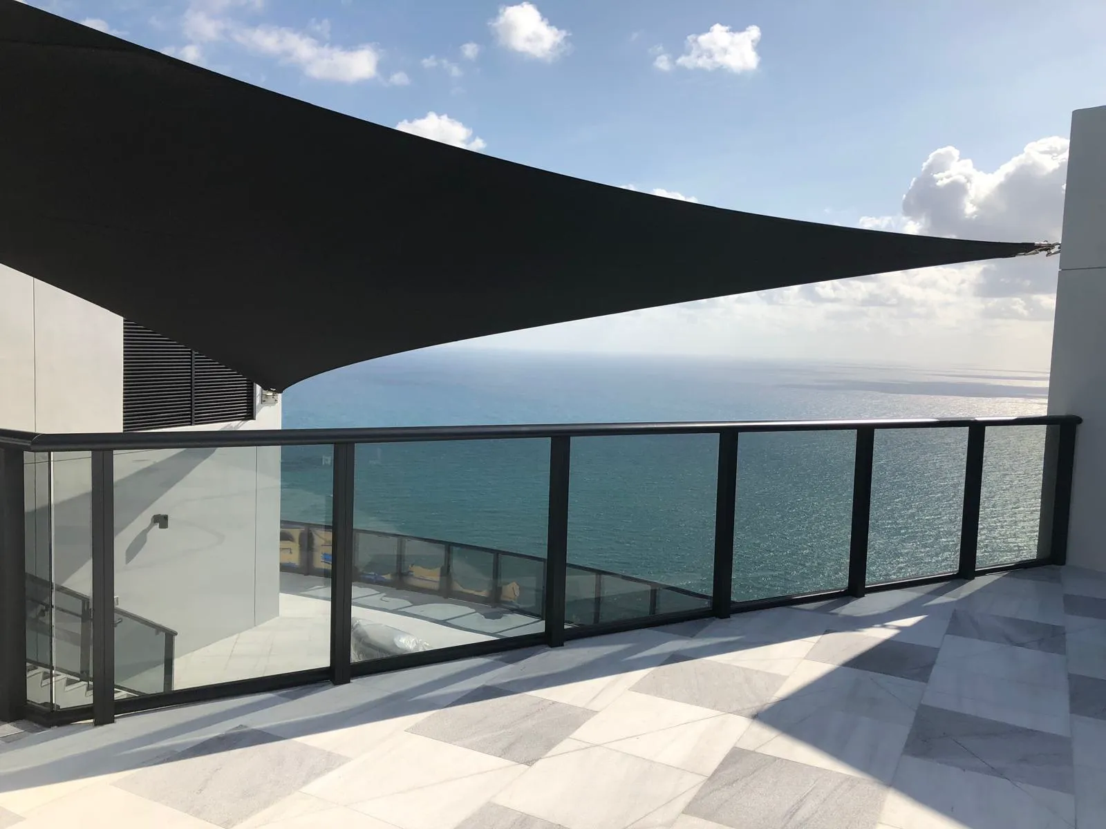 Penthouse balcony railings - After